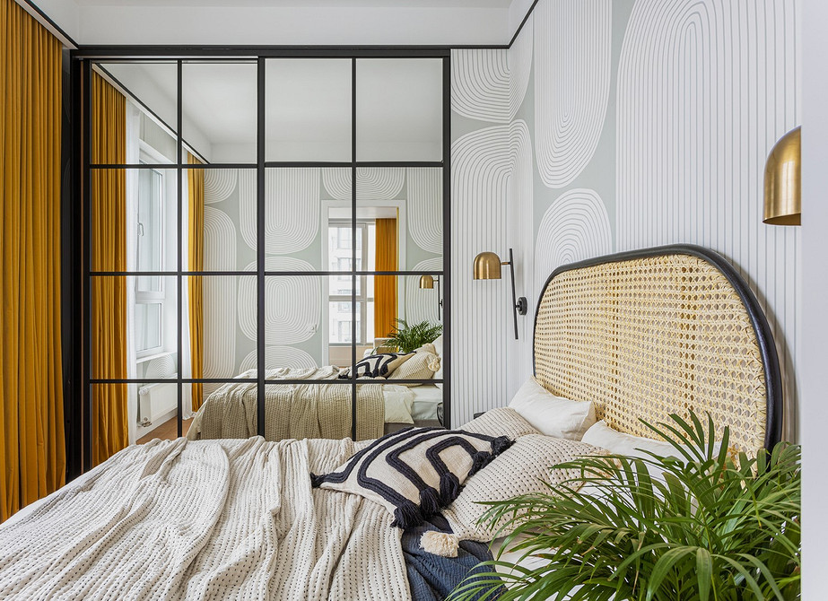 Вбудована шафа-купе в спальню: ергономічне рішення для максимального використання простору.