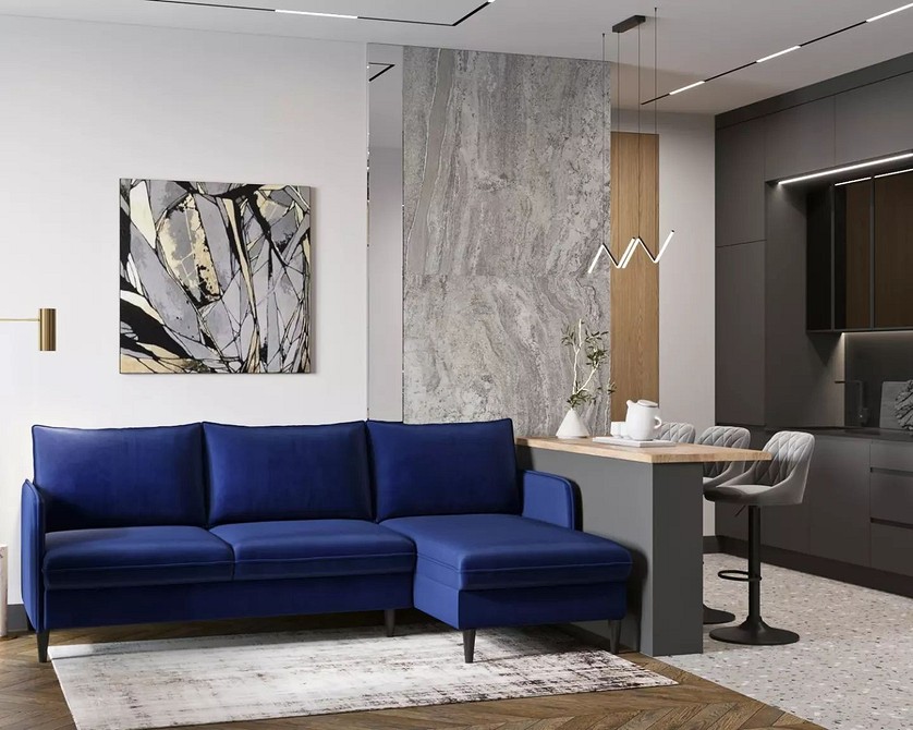 Синій диван у вітальні: додавання глибини, стилю, кольору та вишуканості в дизайн