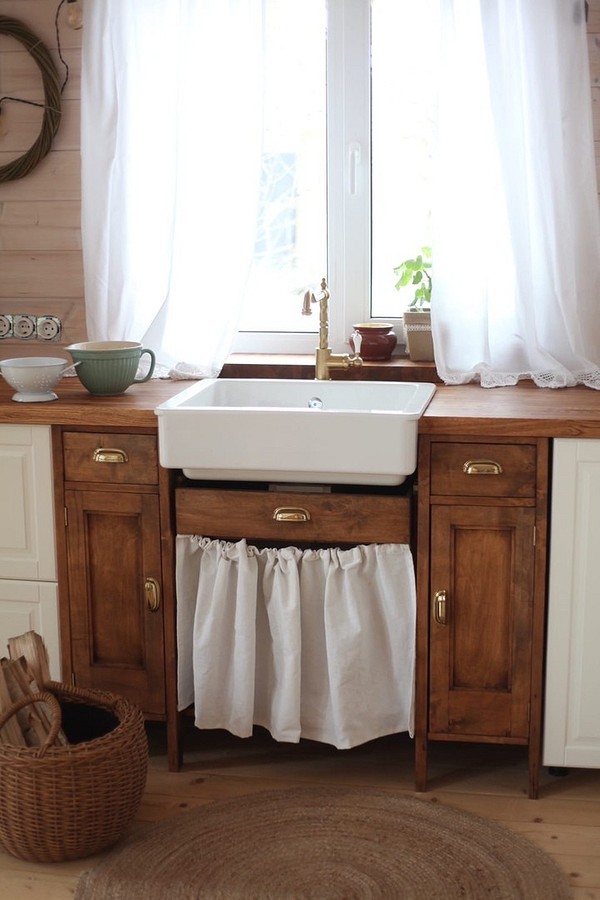 Дерев'яна стільниця оброблена маслом: захист та краса натурального дерева в інтер'єрі.