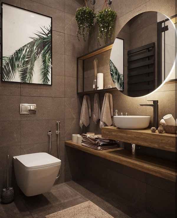 Стильна дерев'яна стільниця у ванній кімнаті з раковиною з натурального каменю.