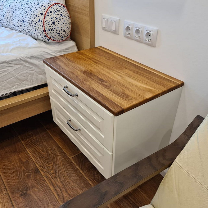 Дубова стільниця в інтер'єрі: приклади відтінків та варіанти використання дерев'яних стільниць, дизайн інтер'єру