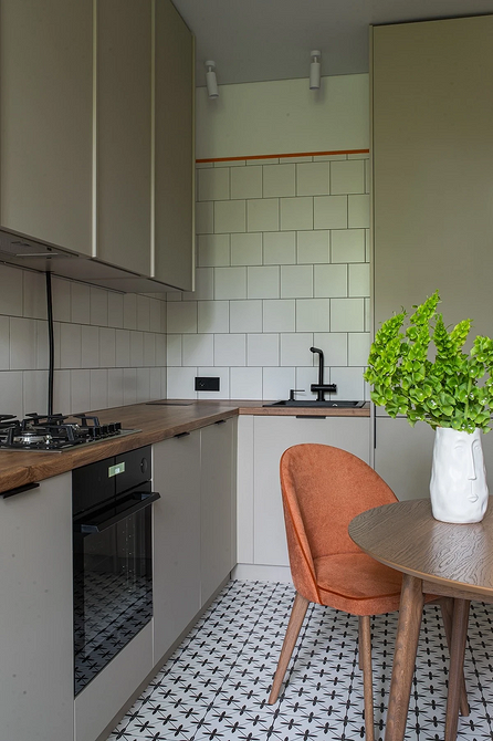 Стільниця з масиву дуба: природна краса та довговічність у вашому домі.