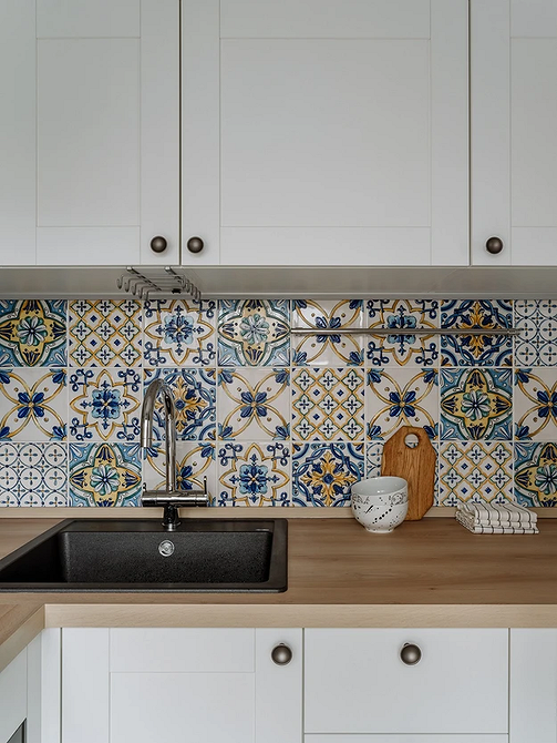 Поєднання різних відтінків дуба в інтер'єрі: гармонійний дизайн та природні кольори.