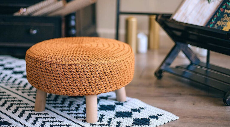 Як обрати ідеальний пуф: поради експертів та ідеї для дому — Як вибрати пуф і крісло