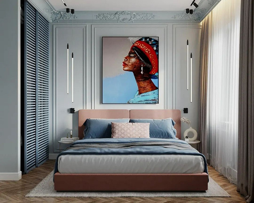 Функціональна спальня з ліжком-подіумом, вбудовані шафи та полиці для зберігання речей.