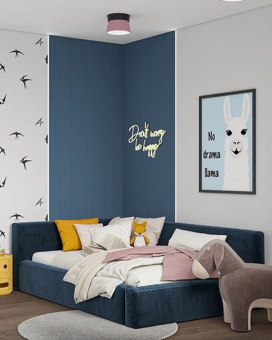 Стильна спальня з круглим ліжком, сучасні тренди дизайну інтер'єру 2024