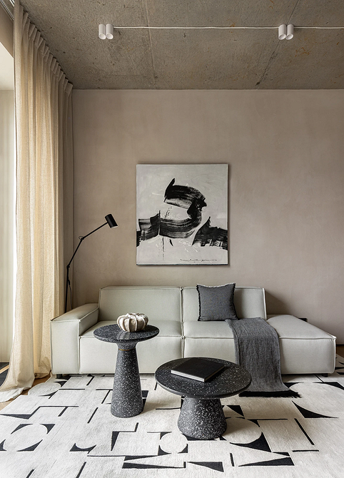 Стильний диван гірчичного кольору в сучасному інтер'єрі, тренд 2026