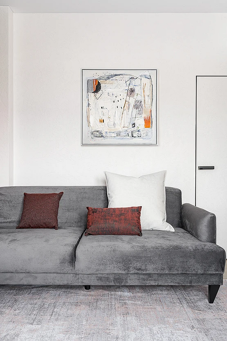 Диван з велюровою оббивкою та декоративними подушками, м'які меблі 2026