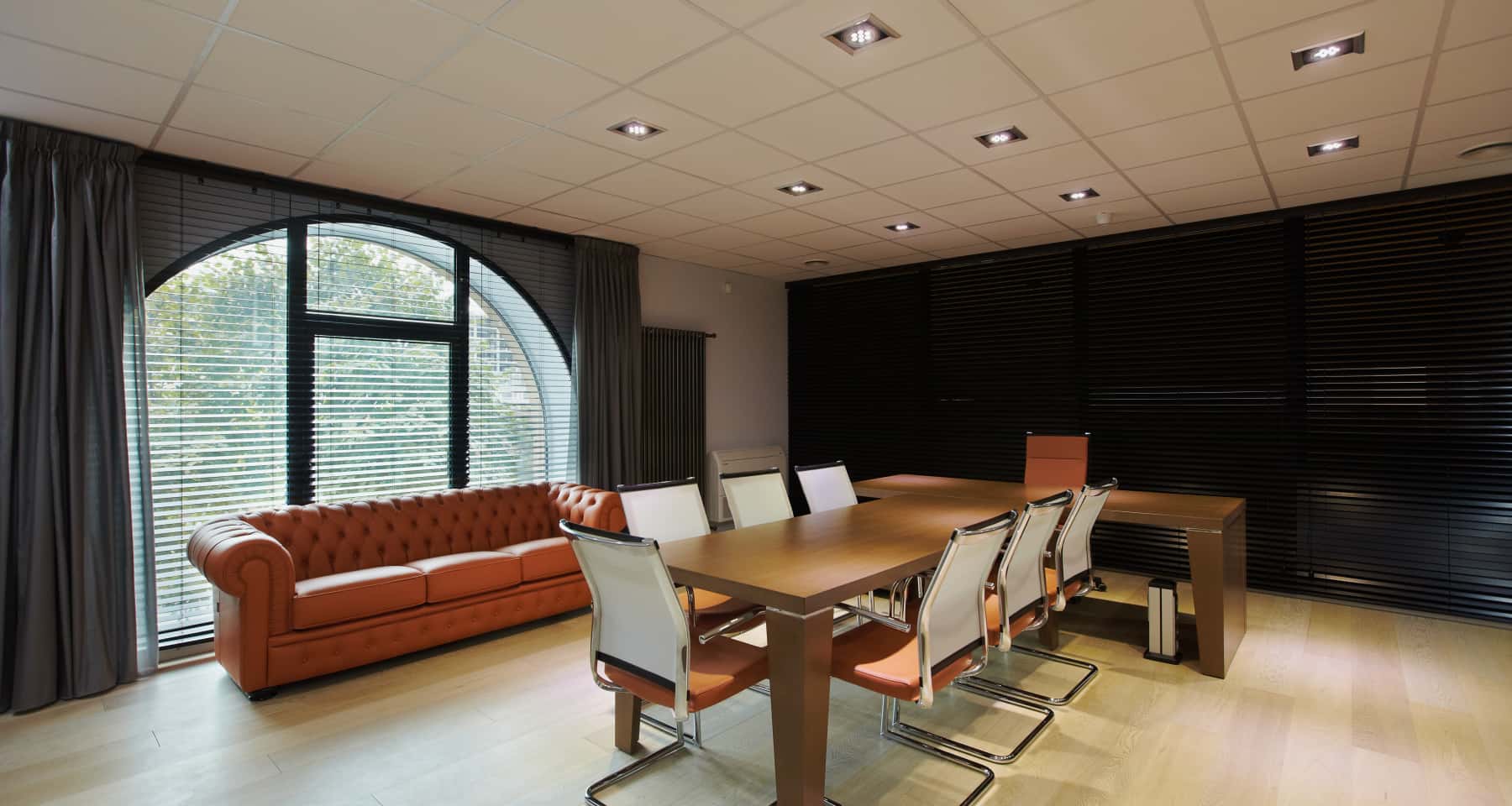 Кухня для персоналу Ремонт офісів Київ 2026: кухня для співробітників з сучасним обладнанням