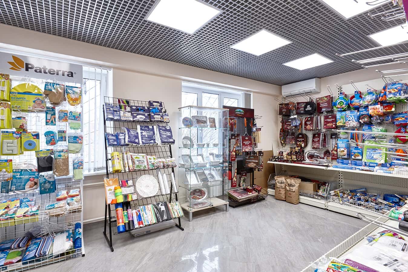 Затишний лофт офіс Офіс лофт 2026: дерев'яні елементи додають затишку в інтер'єр