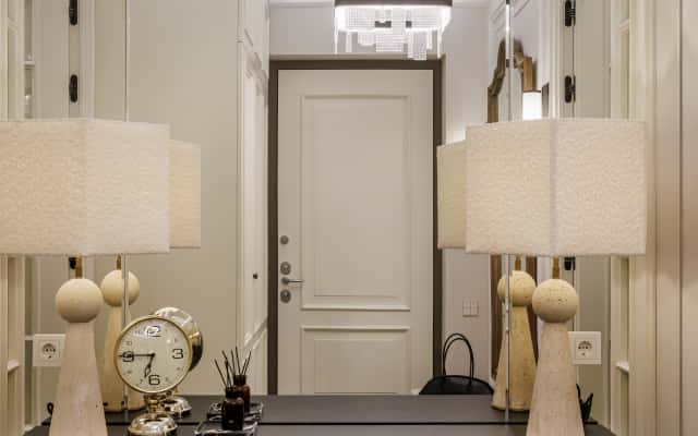 Елегантний дизайн інтер'єру квартири в американському класичному стилі.