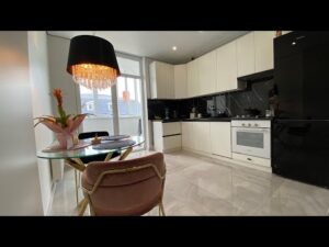 Вузький коридор? Не проблема! Ремонт квартири 40м² в Ужгороді: максимум простору!