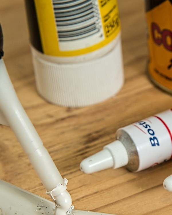 Надійна фіксація МДФ Поради експертів: як надійно приклеїти МДФ панелі на стіну в кімнаті.