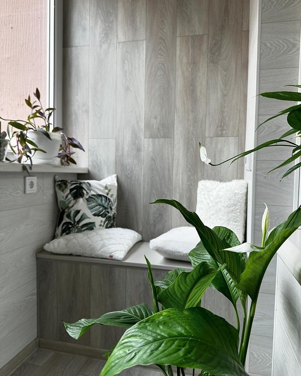 Фіксація панелей Фіксація МДФ панелей після приклеювання: забезпечення надійного з'єднання зі стіною.