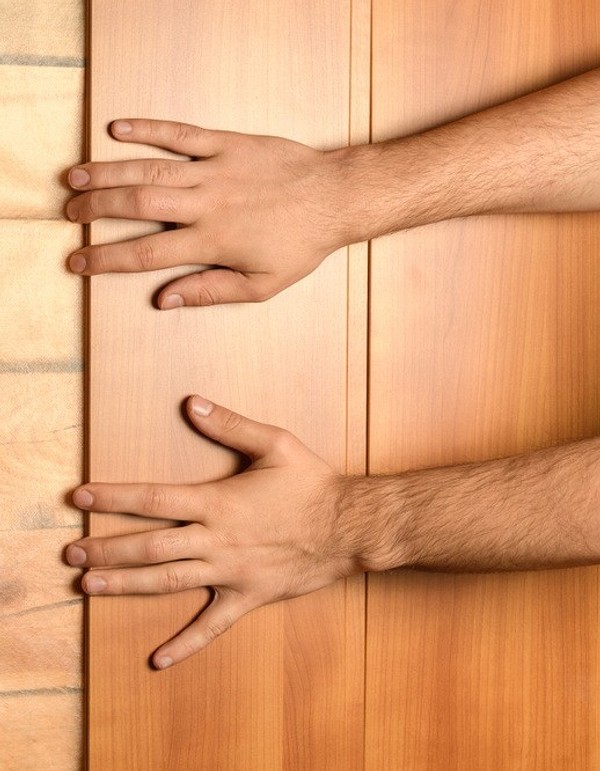 Характеристики клею Клей для МДФ: важливі характеристики та поради щодо використання для стін.