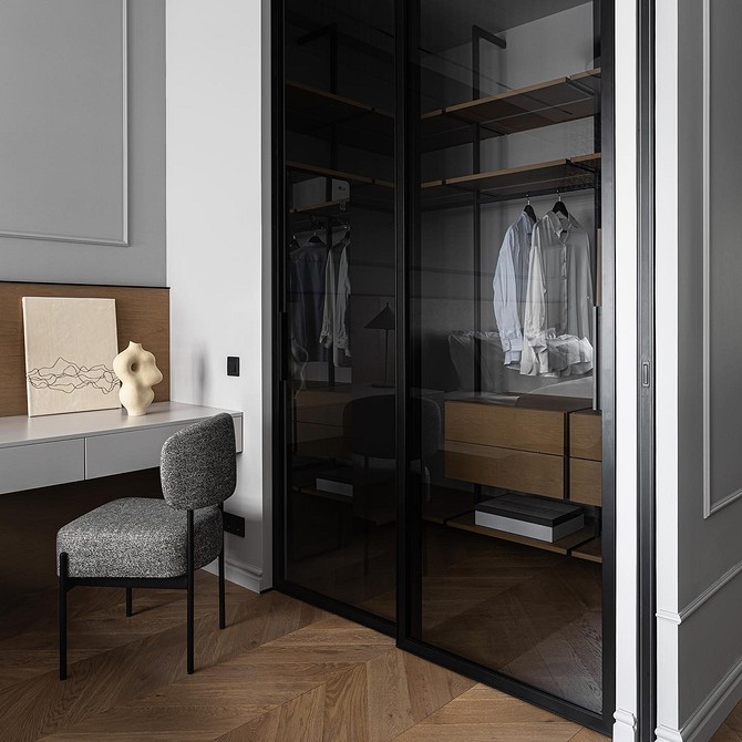 Зонування рослинами Відкрите планування з декоративними рослинами замість міжкімнатних дверей.