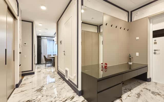 Еко-дизайн квартири Інтер'єр 4-кімнатної квартири з акцентом на дерев'яні елементи та натуральні матеріали