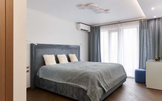 Арт-деко 2026 Інтер'єр 4-кімнатної квартири в стилі арт-деко з елементами 2026 року