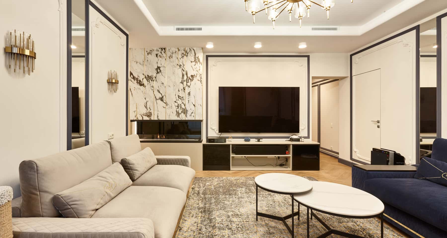 Футуристичний інтер'єр Футуристичний дизайн 4-кімнатної квартири з незвичайними формами та освітленням.