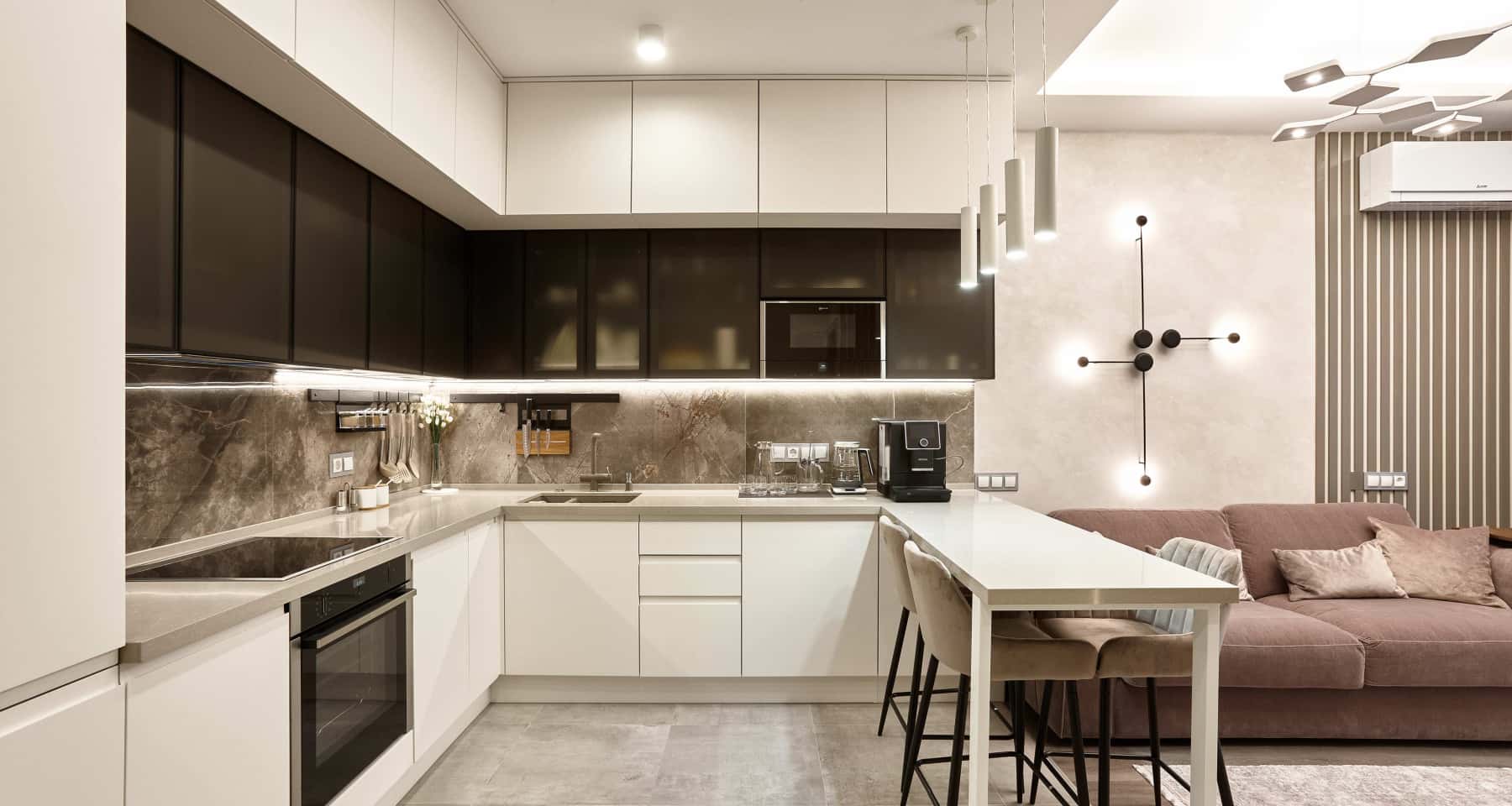 Сучасний дизайн двокімнатної квартири з акцентом на зручність та функціональність.