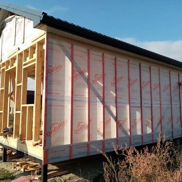 Арболіт чи каркас? Будівництво з арболіту та каркасних панелей: порівняльна таблиця вигідних пропозицій 2026