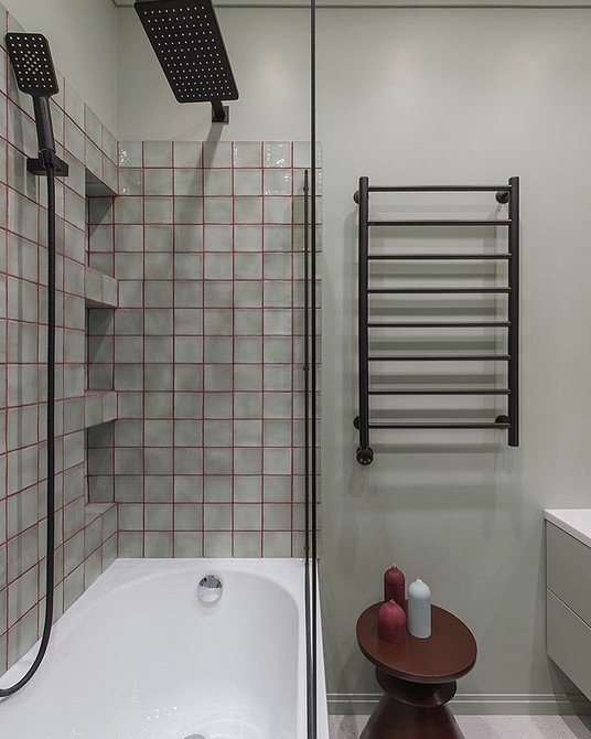 Мінімалістичний інтер'єр: плінтус без зайвих деталей, акцент на простоті та функціональності