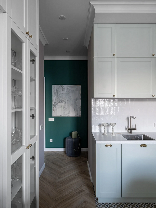 Плінтус, що захищає стіни від пошкоджень: практичне та естетичне рішення для дому