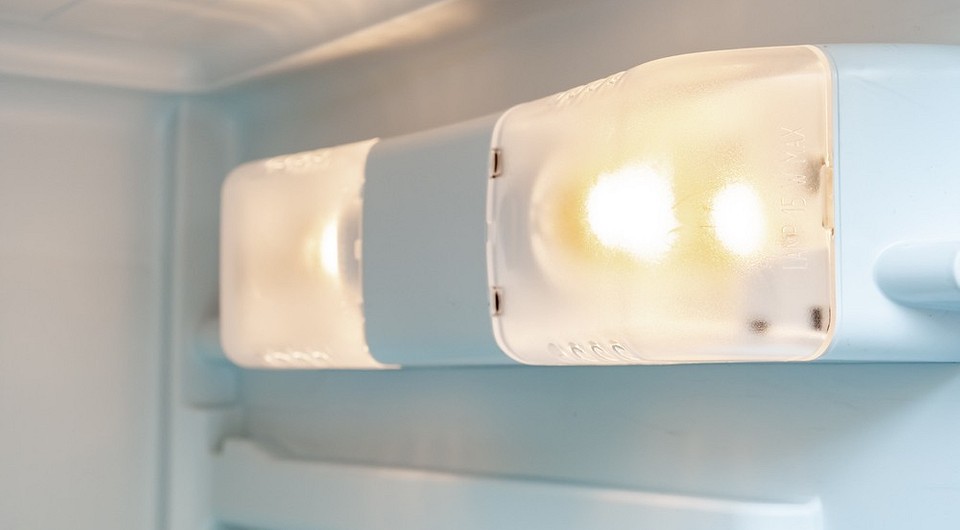 Заміна лампочки в холодильнику Інструкція із заміни лампочки в холодильнику: крок за кроком процес