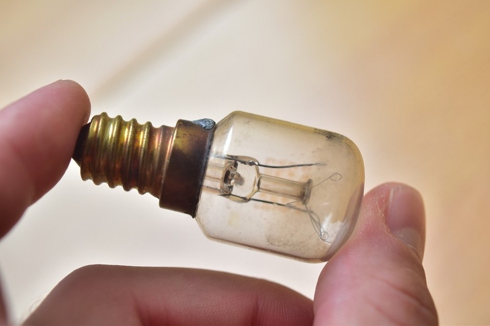 Діагностика освітлення Діагностика поломки холодильника: чому не горить лампочка, перевірка