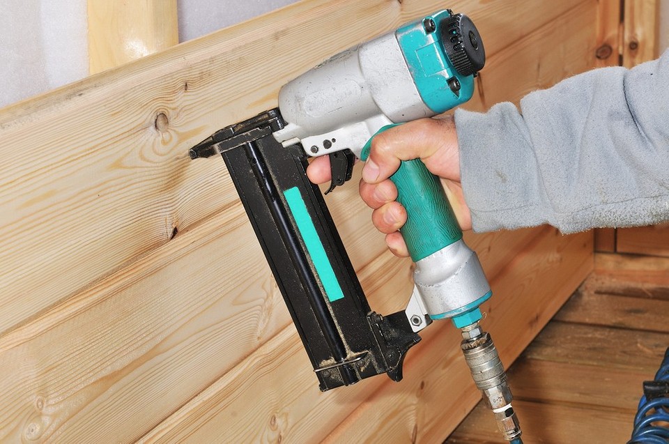 Монтаж вагонки: процес Процес монтажу вагонки своїми руками: поради майстра та детальна інструкція 2026.