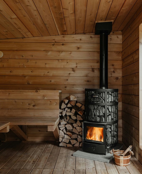 Вологостійкість: важливий фактор Вологостійкі матеріали для підлоги в бані: захист від плісняви та гниття