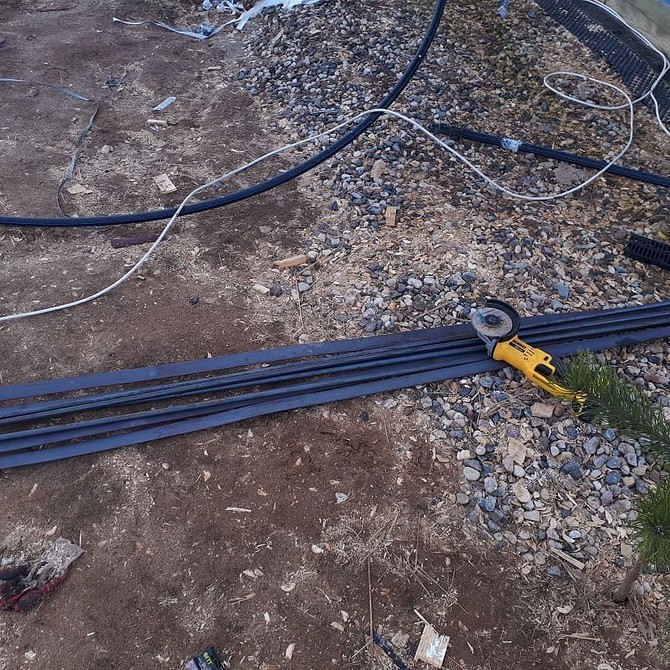 Матеріали для заземлення Вибір та використання необхідних матеріалів для монтажу надійної системи заземлення в приватному будинку.