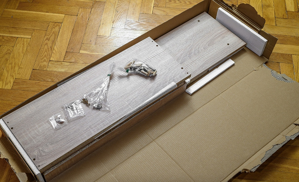 Збірка шафи-купе Покрокова інструкція: Як зібрати шафу-купе самостійно, детальний процес монтажу.