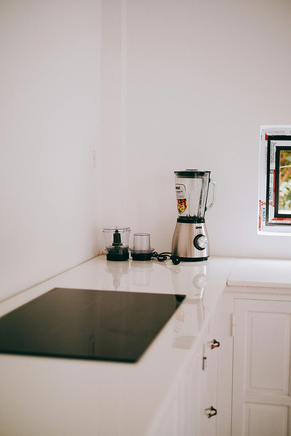 Смузі-подрібнювач Подрібнювач для смузі 2026: компактний та потужний для приготування корисних напоїв.