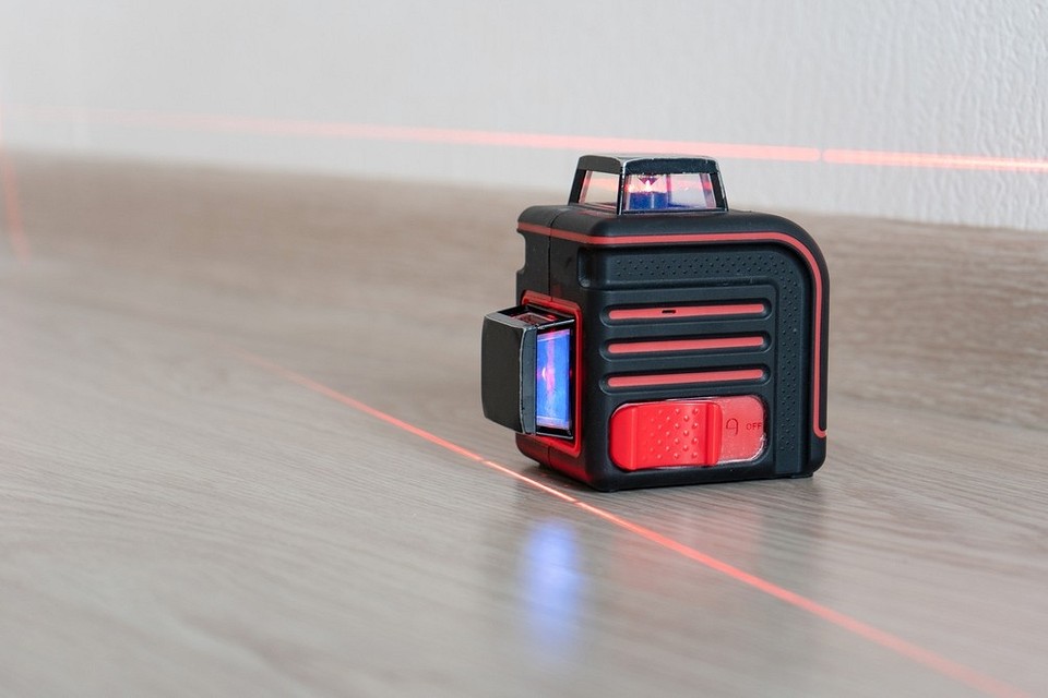 Як правильно вибрати лазерний рівень: поради експертів та огляд кращих моделей.