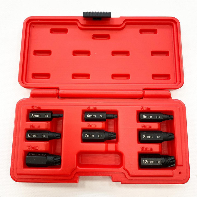 Засвердлювання болта Засвердлювання зірваного болта як крайній захід: акуратність та точність.