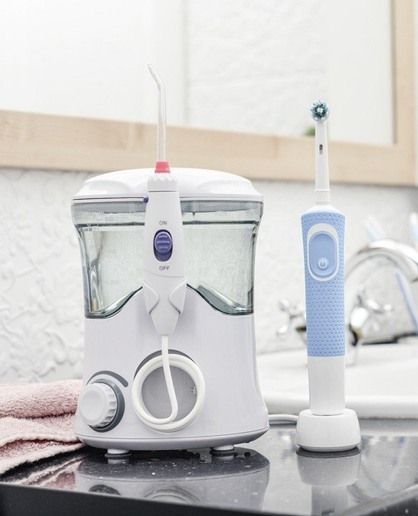 Вибір іригатора: ключові параметри та характеристики для догляду за ротовою порожниною