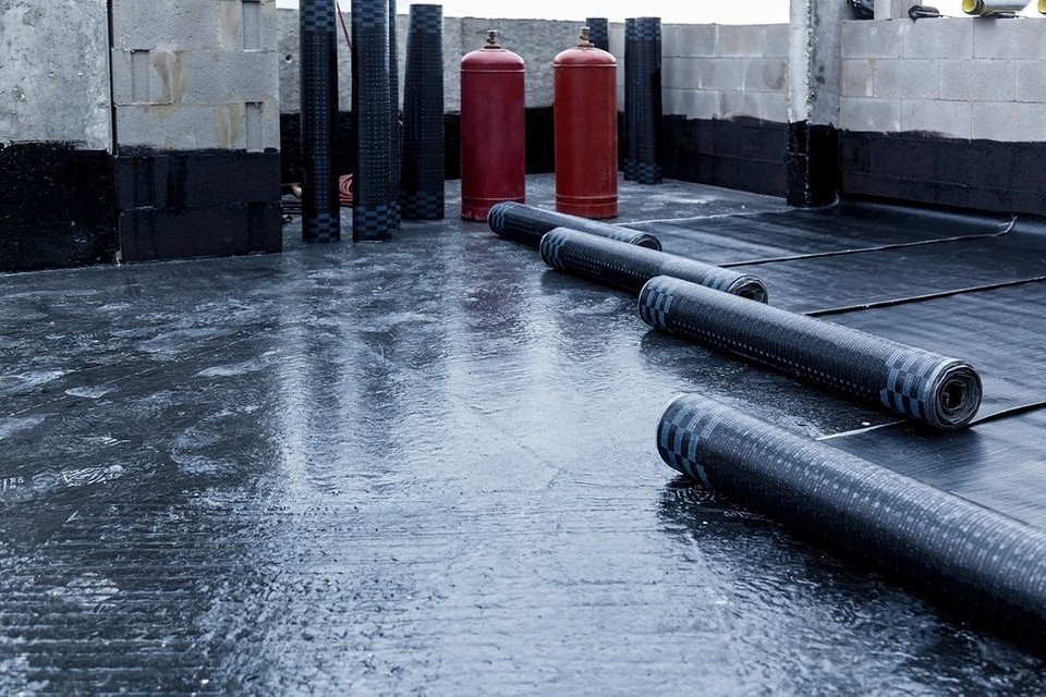 Правильний вибір руберойду Як правильно вибрати руберойд для ремонту даху в 2026: поради експертів