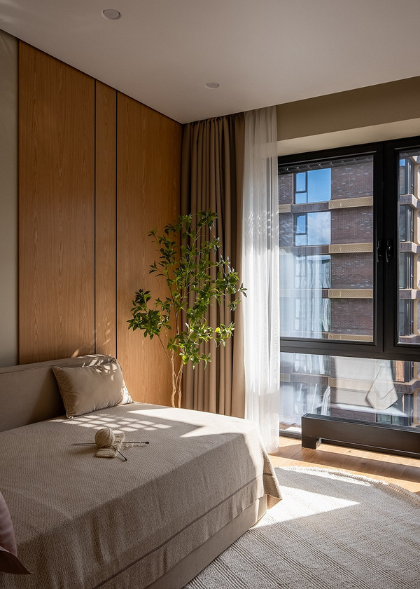 Вологостійкість МДФ Вологостійке покриття на плитах МДФ, що гарантує довговічність та легкість у догляді.