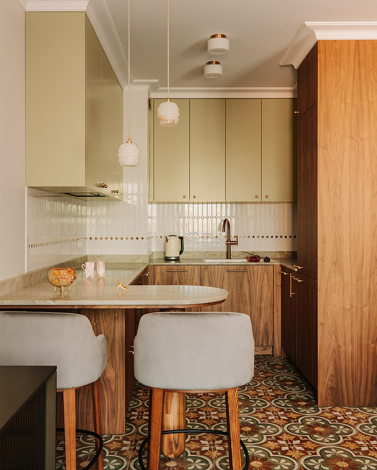 Трендова плитка 2026 Тренди в напольній плитці 2026: імітація дерева, каменю та бетону