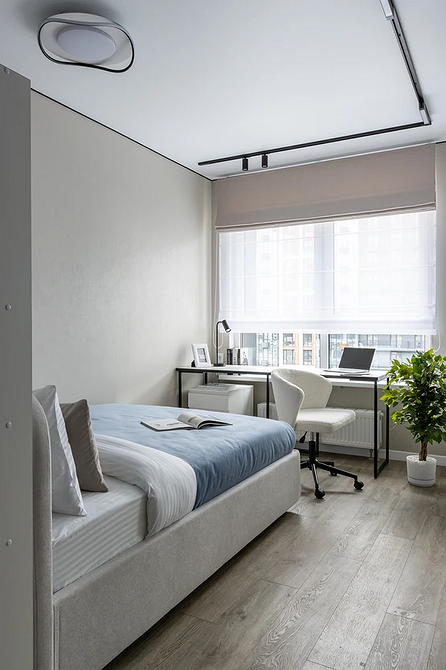 Холодні кольори для простору Використання холодного кольору стін, який робить кімнату більш просторою та свіжою