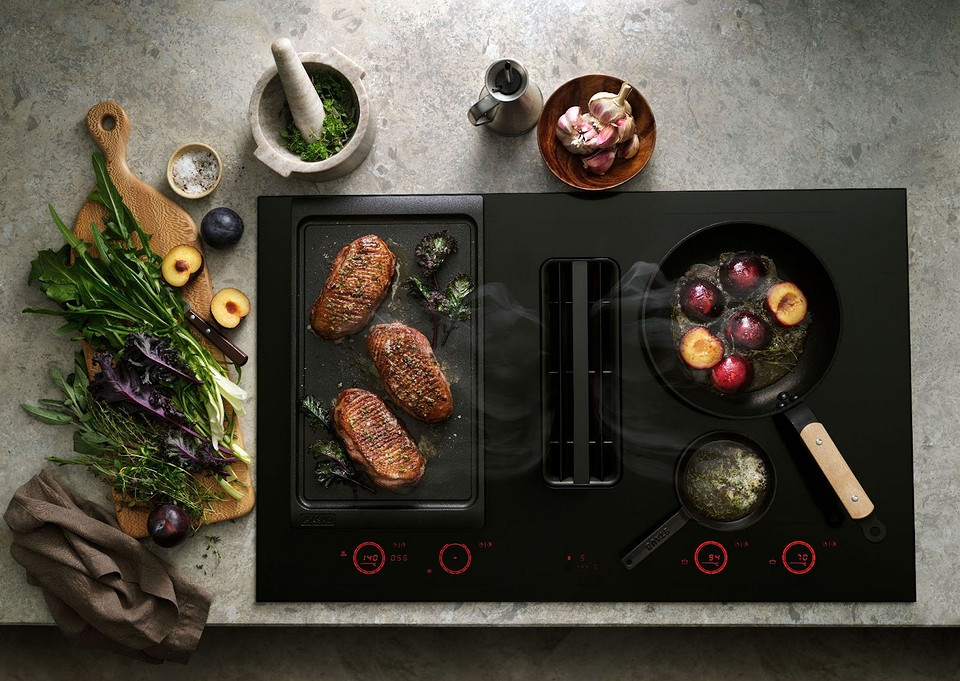 Елегантний дизайн кухні 2026 з інноваційною варильною поверхнею ASKO Celsius°Cooking™.