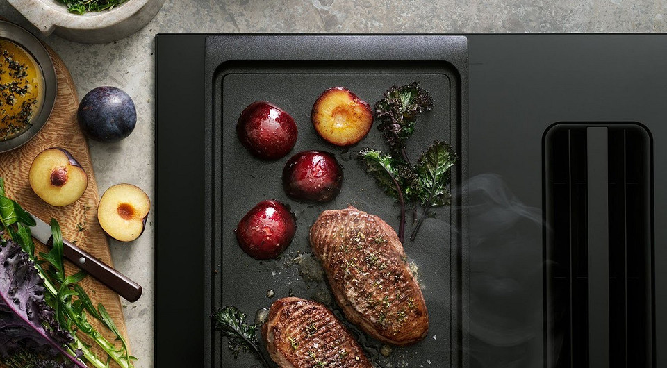 Сучасна кухня 2026 з індукційною плитою ASKO Celsius°Cooking™ для професійного приготування.