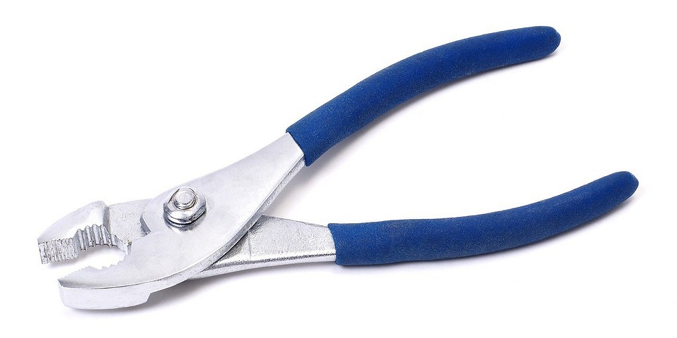 Універсальні пасатижі Комбіновані пасатижі: універсальний інструмент для захвату, різання та згинання дроту.
