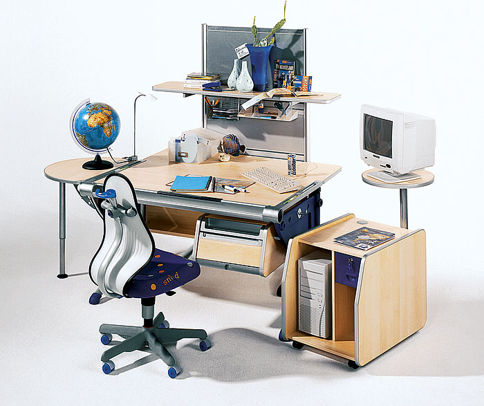 Яскравий дитячий стіл Дитячий стіл з яскравим дизайном для навчання та творчості, меблі 2026