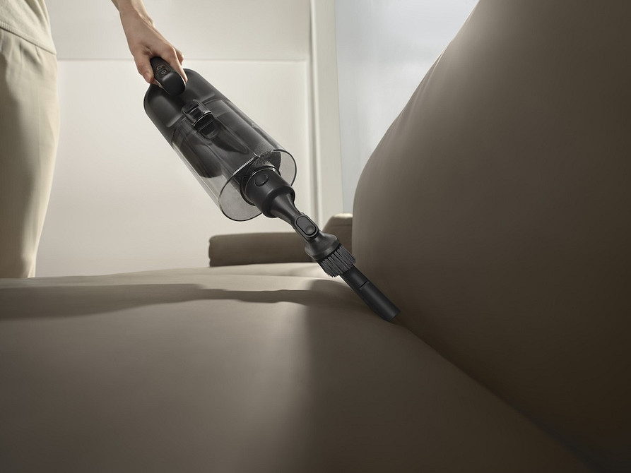 Ідеї подарунків на 8 березня Подарунки на 8 березня: корисні речі, які сподобаються кожному, можливо робот-пилосос Dreame X40