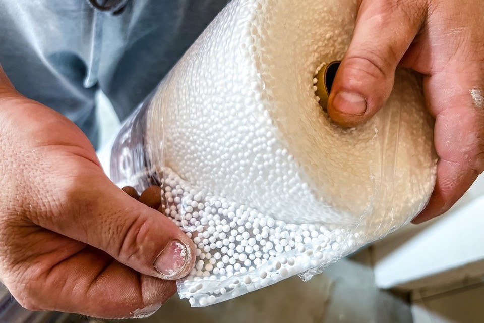 Порівняння підкладок Порівняння різних типів підкладки під ламінат: звукоізоляція, теплоізоляція та довговічність.