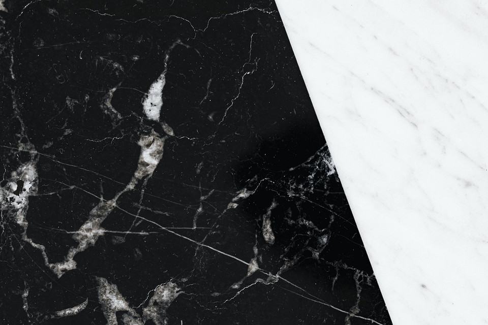 Все для якісного ремонту Інструменти та матеріали для ремонту: кисті, валики, фарба, шпаклівка, плитка.