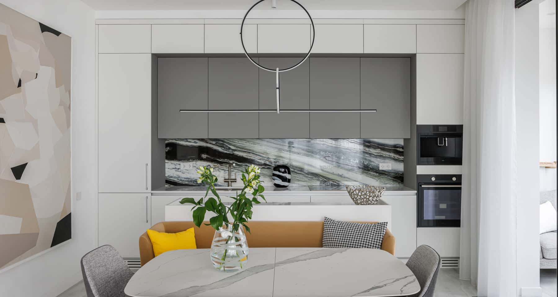 Скандинавський стиль: Деталі Дизайн інтер'єру квартири 2026: деталі скандинавського стилю - дерев'яні елементи та текстиль.