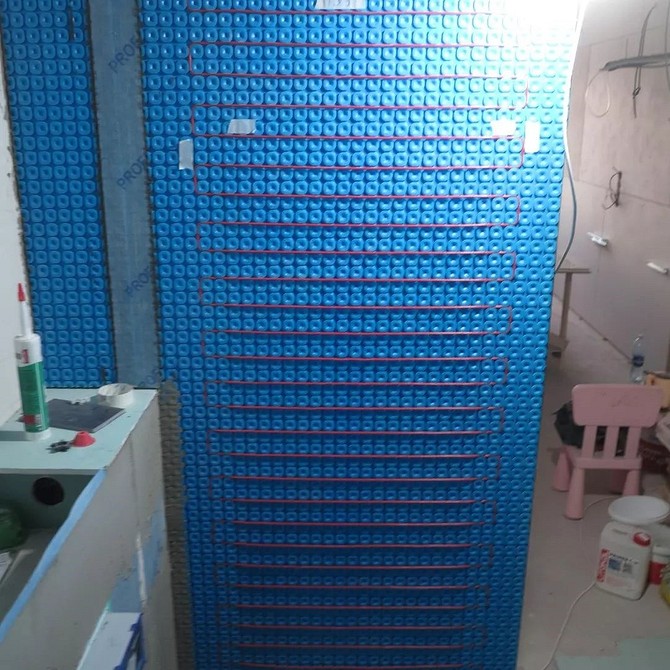 Тепла стіна у ванній Сучасна ванна кімната з теплою стіною для комфорту та енергоефективності